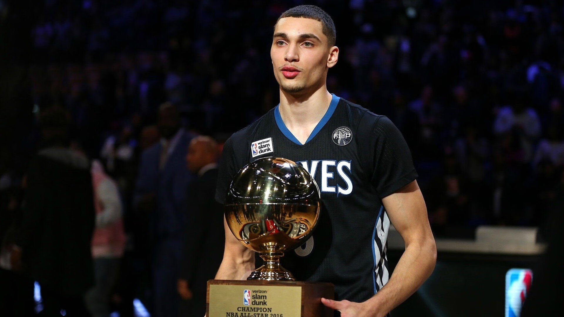 23岁新星打破尘封15年世界纪录,田径史上再添传奇